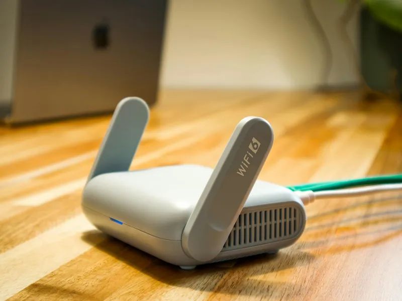 RTL-SDR v4 dongle